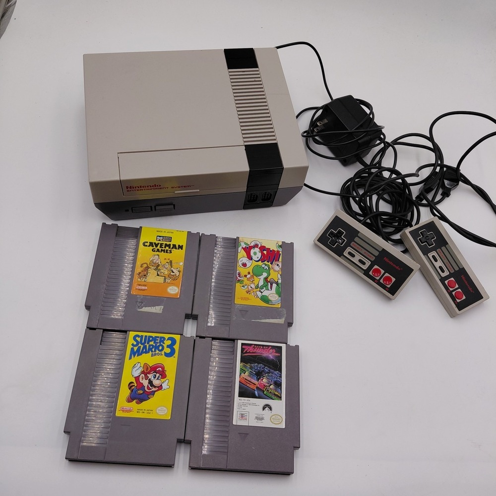 Nintendo NES Console Bundle Lot 4 Games Mario 3 Yoshi Working 2 Controllers Read